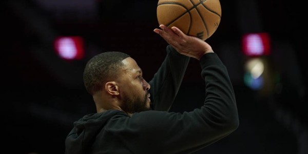 三分大赛-利拉德险胜布克夺冠 生涯第三次追平历史