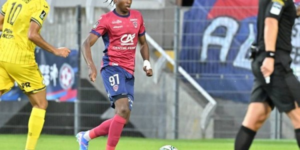 未来的法国国脚！队报：阿森纳等俱乐部有意20岁雷恩中卫雅奎特