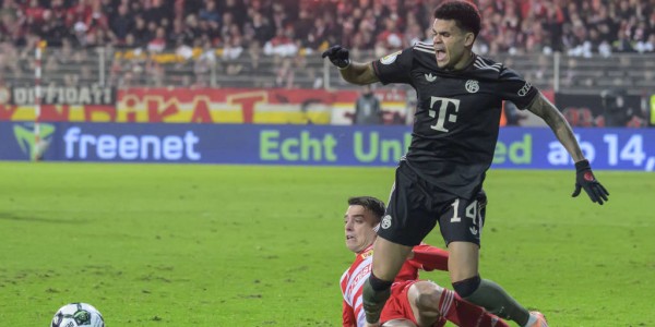 德甲第14轮：拜仁领跑积分榜，莱比锡与多特遭遇挫折！